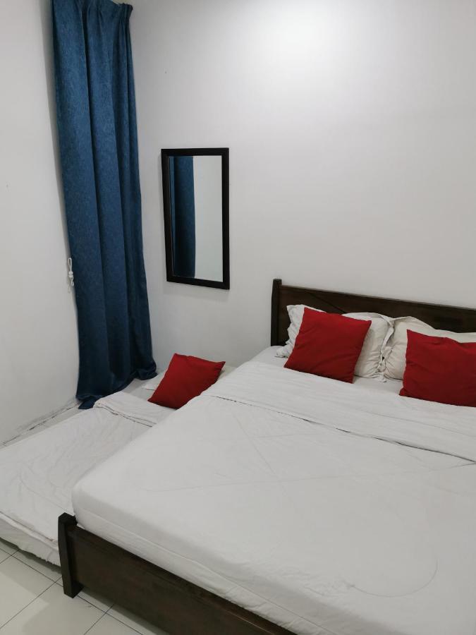 Maisarah Homestay 창룬 외부 사진