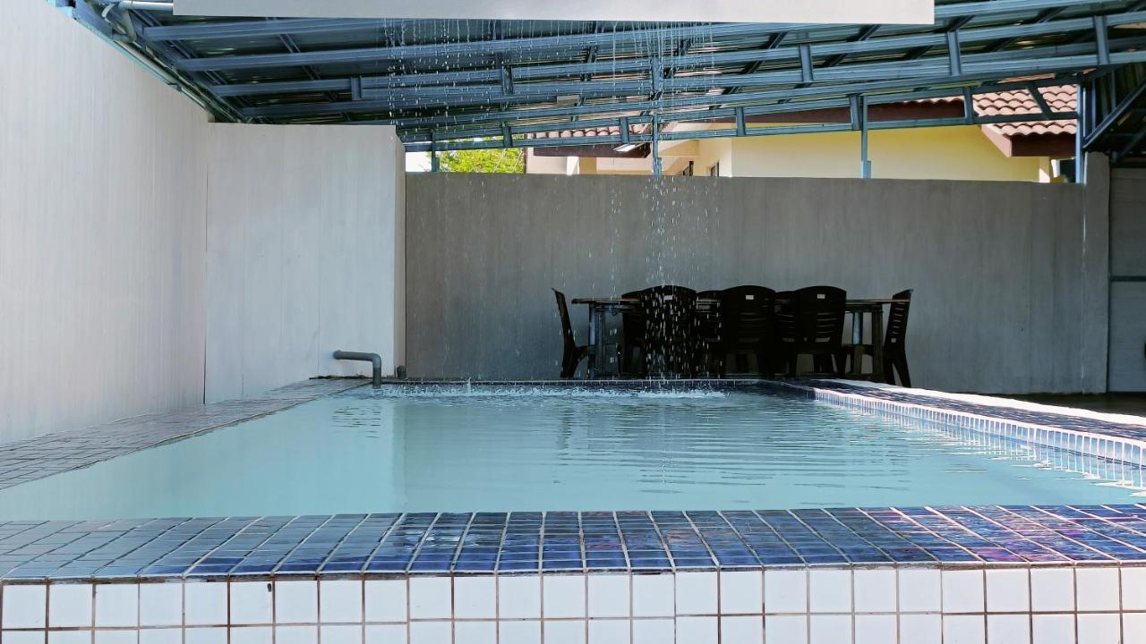 Maisarah Homestay 창룬 외부 사진